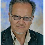 professeur d'anglais à la retraite offre des cours particuliers pour niveaux secondaires, disponible meme les week ends